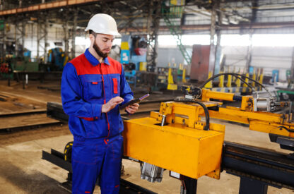 Man demonstrating using the sonik sound level meter